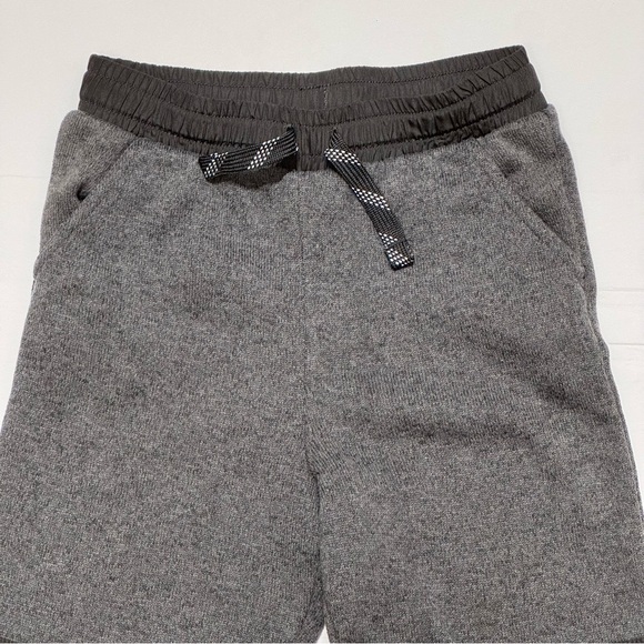 Size 8 Geranimals Kids Gray and Black Jogger Pants - Picture 3 of 6